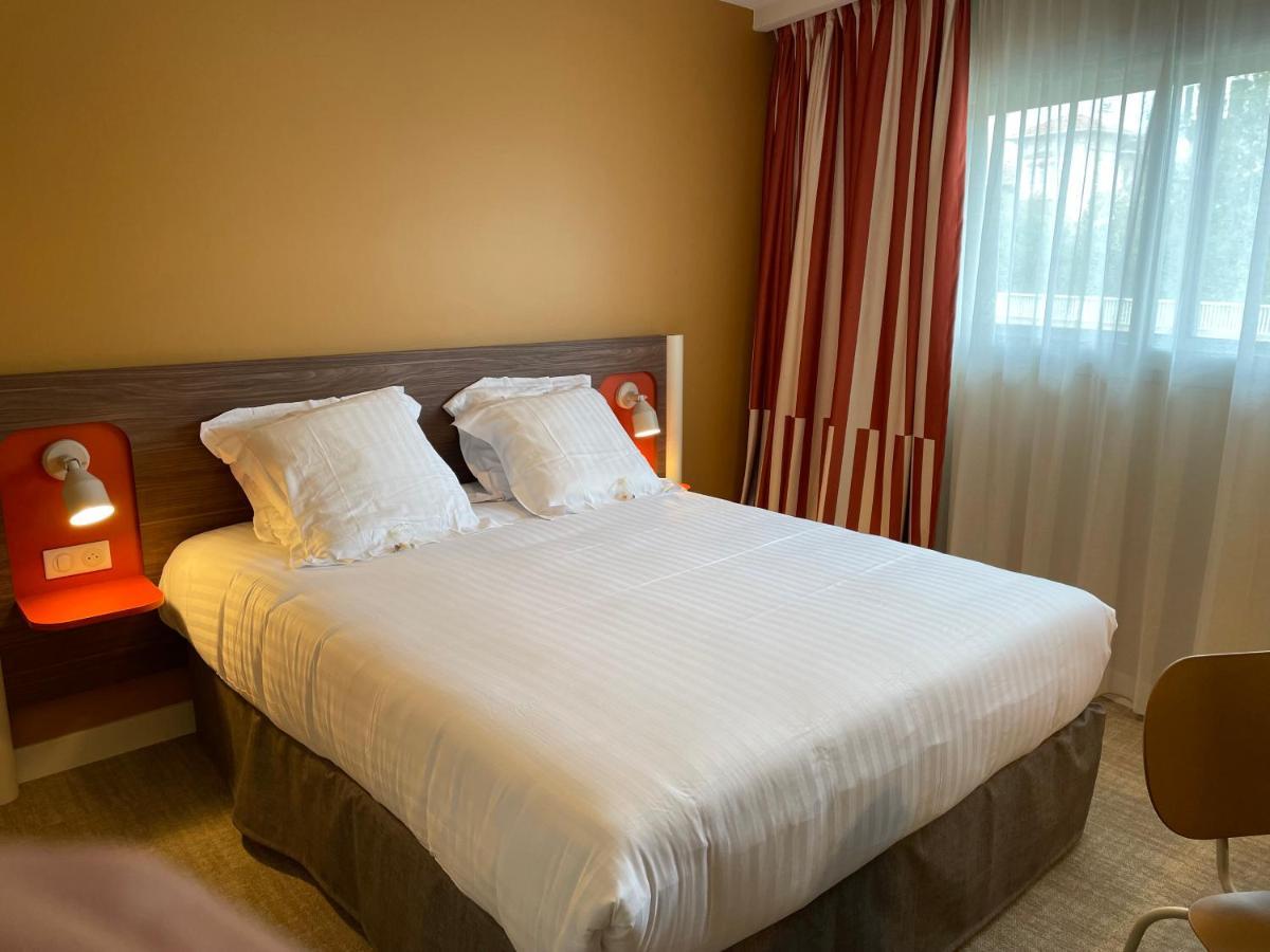 Standard Double Room,1365128732:JPEG