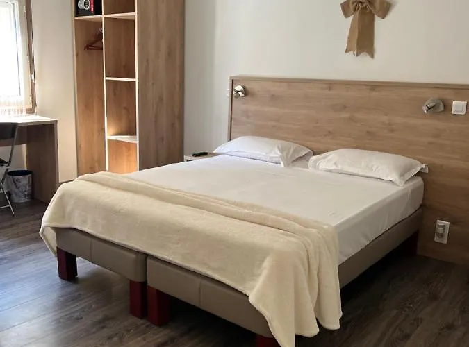 Family Hotel: Hotel Lutetia