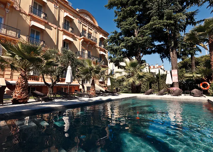 Family Hotel: Golden Tulip Cannes Hotel De Paris