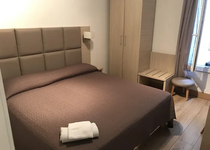 Family Hotel: Hotel Lutetia